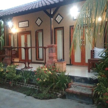 Gara Menjangan Homestay Banyuwedang Luaran gambar