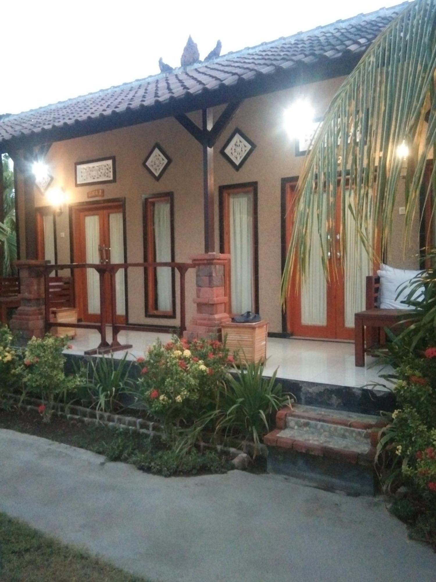 Gara Menjangan Homestay Banyuwedang Luaran gambar